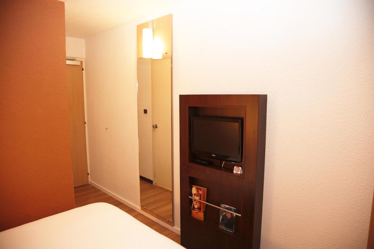 Ibis Les Etangs Des Moines Ξενοδοχείο Fourmies Εξωτερικό φωτογραφία