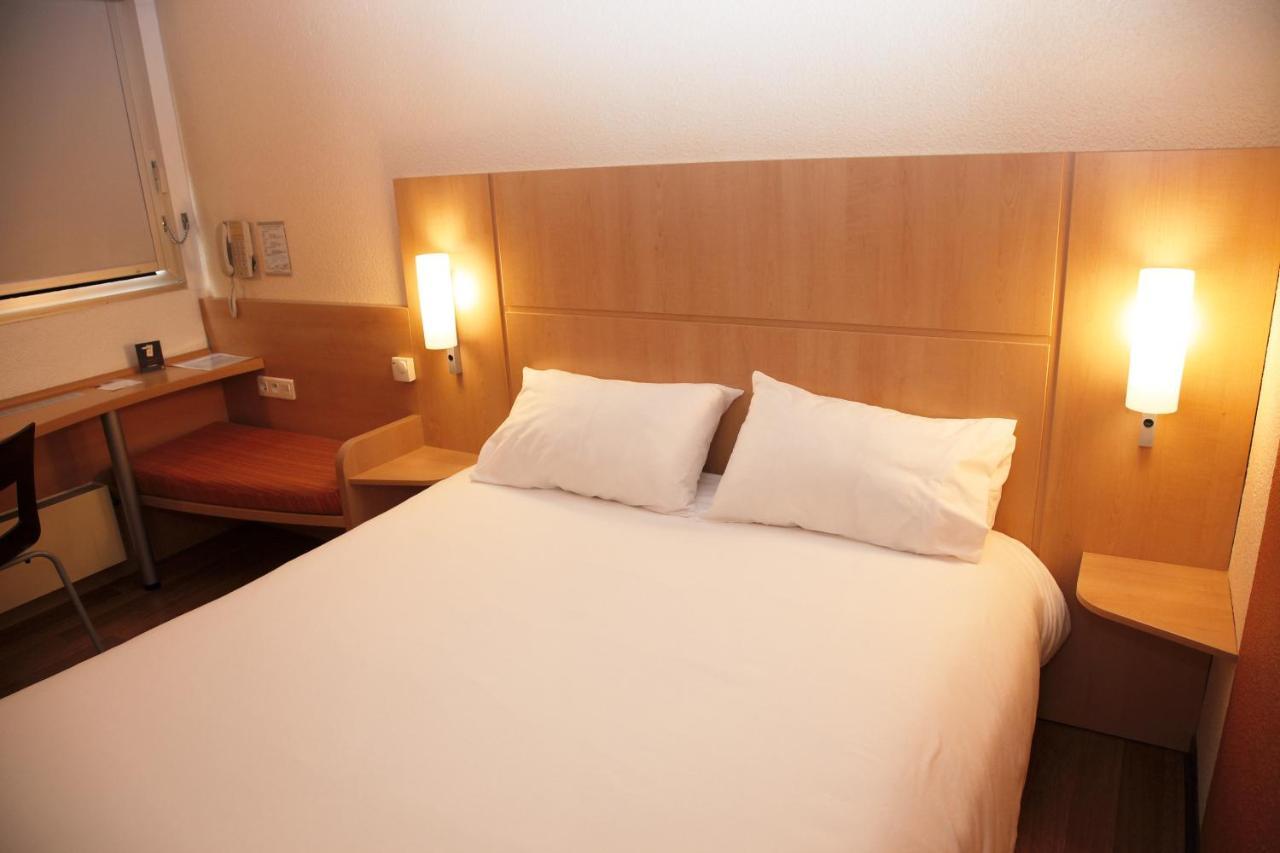 Ibis Les Etangs Des Moines Ξενοδοχείο Fourmies Εξωτερικό φωτογραφία