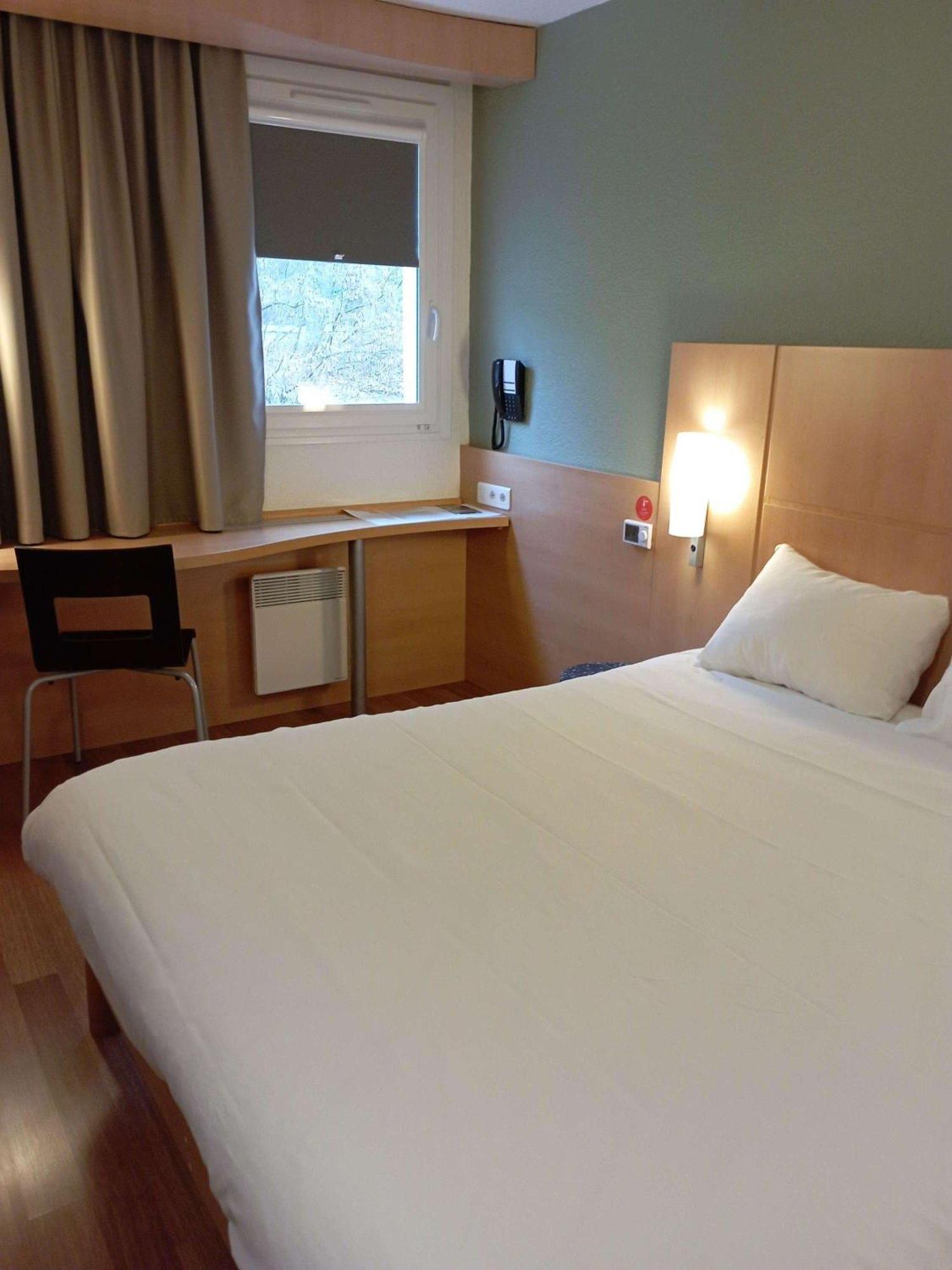 Ibis Les Etangs Des Moines Ξενοδοχείο Fourmies Εξωτερικό φωτογραφία